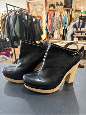 Belle by Sigerson Morrison Black Leather Clog Heels with Wood Platform